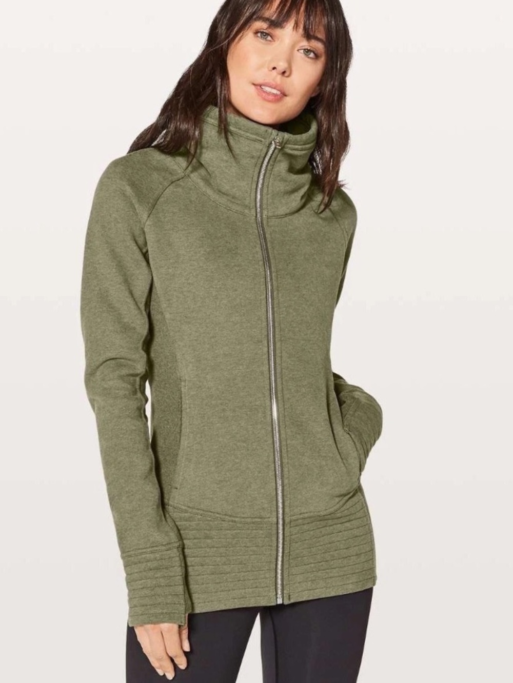 Lululemon Radiant Jacket II in Heathered Fatigue Green Size 8 **Tiny hole**